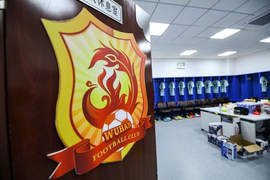 这位28岁的球员与路易斯维尔竞技女足的合同到期后，将于2024年1月1日加入我们。